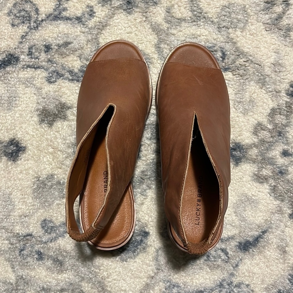 Lucky Brand Talyni open toe sling back block heel booties